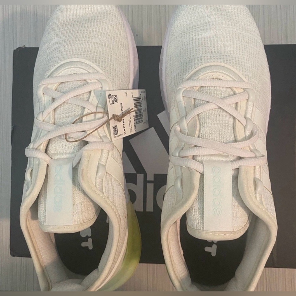 Adidas Women’s Kaptir Running Shoes White Tint Size 6 NEW WITH TAG